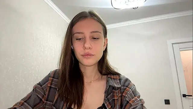 Snapshot of SofiaBlumer chatting on 02-18-26, 11:28 SofiaBlumer online show from 02-18-26, 11:28