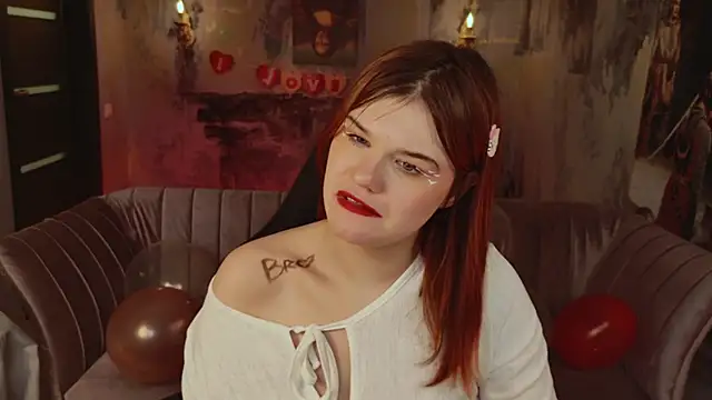 EllieFoxy online show from 02-15-26, 07:51