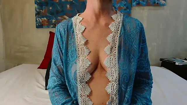 AyvaCarter online show from 04-10-26, 09:14