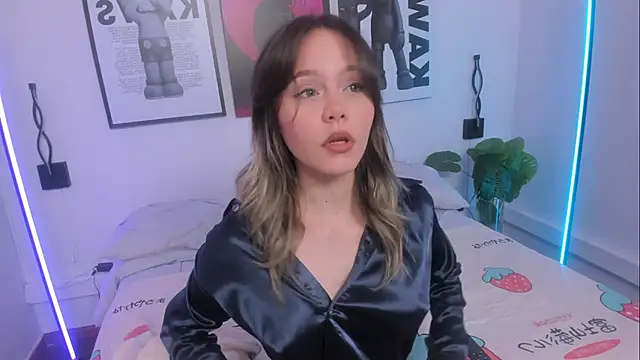 Snapshot of Hey_lucy__ chatting on 02-08-26, 03:26 Hey lucy online show from 02-08-26, 03:26