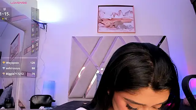 Lucia velez online show from 02-15-26, 07:51