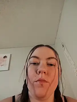 Snapshot of Ariesbabe16 chatting on 02-22-26, 01:29 Ariesbabe16 online show from 02-22-26, 01:29