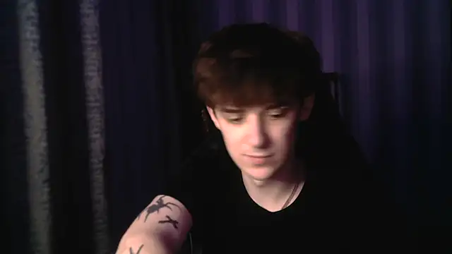 Snapshot of Sweet_Dude chatting on 02-14-26, 09:11 Sweet Dude online show from 02-14-26, 09:11