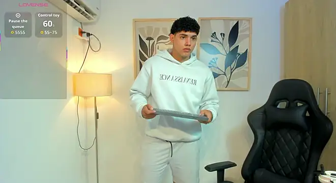 justin payn14 online show from 07-06-26, 12:13