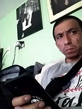 Snapshot of bigbooietx chatting on 02-17-26, 07:42 bigbooietx online show from 02-17-26, 07:42