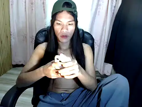 Snapshot of 8inches_tammy chatting on 02-05-26, 03:11 8inches tammy online show from 02-05-26, 03:11