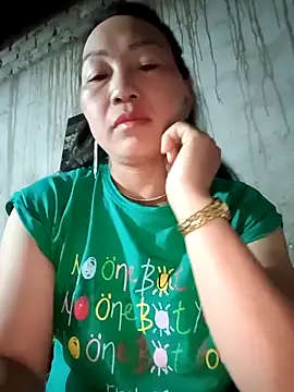 Snapshot of baby_112233 chatting on 04-17-26, 11:52 baby 112233 online show from 04-17-26, 11:52