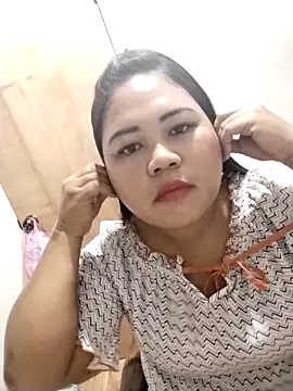 Snapshot of biggbooty15 chatting on 02-18-26, 11:01 biggbooty15 online show from 02-18-26, 11:01