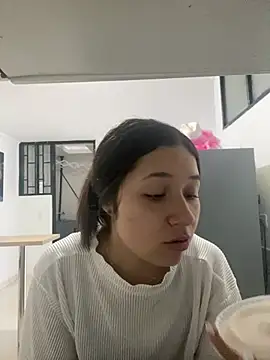 Snapshot of DULCE_MARIA_EF chatting on 02-01-26, 08:40 DULCE MARIA EF online show from 02-01-26, 08:40