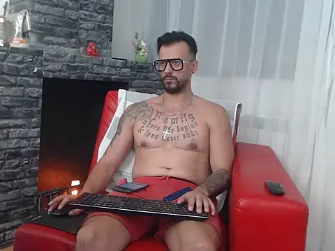 RyanxCole online show from 06-16-26, 01:36