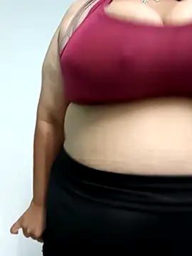 Snapshot of BustySexy_Nataly chatting on 04-10-26, 05:28 BustySexy Nataly online show from 04-10-26, 05:28