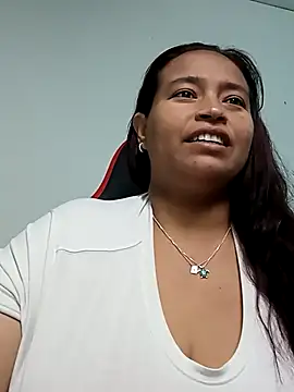 Snapshot of BustySexy_Nataly chatting on 04-11-26, 10:03 BustySexy Nataly online show from 04-11-26, 10:03