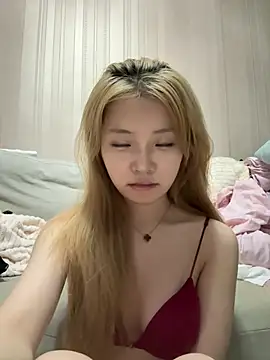 Snapshot of Rabbit-15 chatting on 06-26-26, 12:31 Rabbit-15 online show from 06-26-26, 12:31