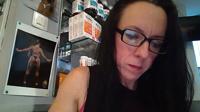 Snapshot of FITGIRL-MAEVA chatting on 02-11-26, 04:56 FITGIRL-MAEVA online show from 02-11-26, 04:56