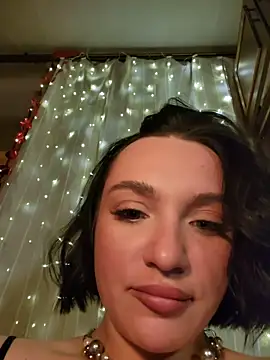 Snapshot of HotDevilGirl_ chatting on 02-13-26, 04:25 HotDevilGirl online show from 02-13-26, 04:25