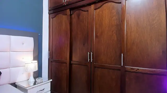 Snapshot of RED_VIOLETH chatting on 02-02-26, 02:27 RED VIOLETH online show from 02-02-26, 02:27