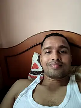 Snapshot of Mumbai_handsom92 chatting on 02-02-26, 04:11 Mumbai handsom92 online show from 02-02-26, 04:11