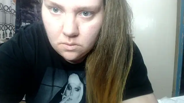 MaryShiny  online show from 04-18-26, 03:16