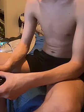 Snapshot of leh31l chatting on 03-04-26, 10:27 leh31l online show from 03-04-26, 10:27