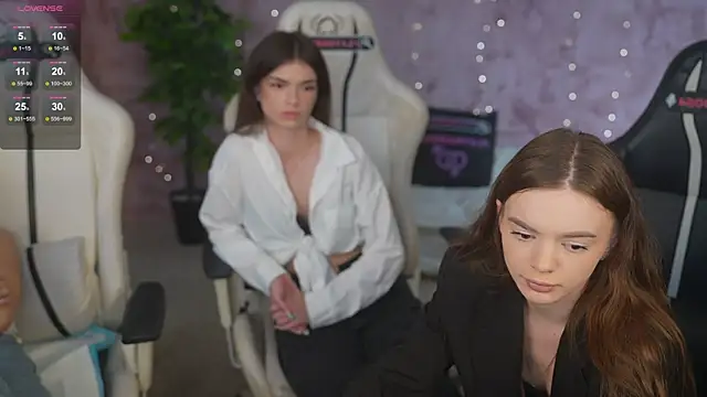 Snapshot of Zlata_Sky chatting on 07-28-26, 06:53 Zlata Sky online show from 07-28-26, 06:53
