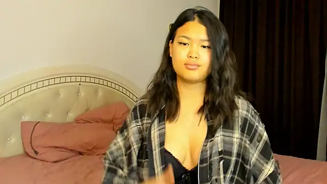 luna yum online show from 02-14-26, 07:21