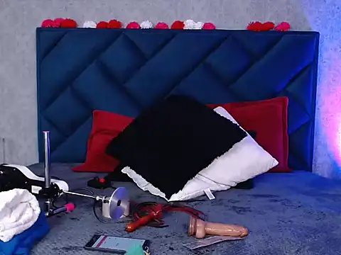 Lia tomson online show from 02-17-26, 07:31