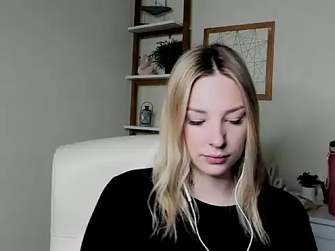 Snapshot of VelvetAngela chatting on 02-24-26, 06:33 VelvetAngela online show from 02-24-26, 06:33