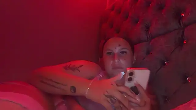 MissSophhh online show from 04-14-26, 08:15