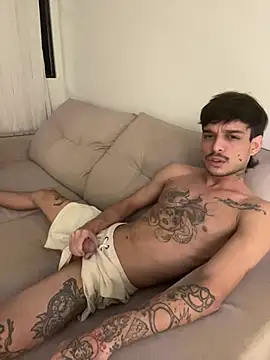 ruffvip online show from 04-12-26, 03:11