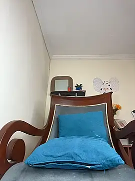Snapshot of LilaRvsh chatting on 04-18-26, 01:59 LilaRvsh online show from 04-18-26, 01:59