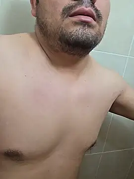 Snapshot of gerlop90 chatting on 06-18-26, 11:36 gerlop90 online show from 06-18-26, 11:36