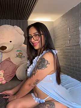 Snapshot of Magic_ivone chatting on 02-28-26, 11:44 Magic ivone online show from 02-28-26, 11:44