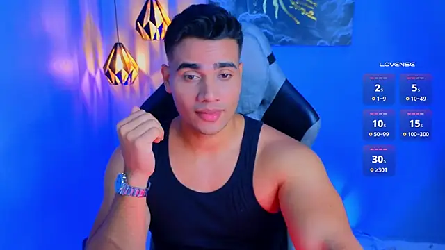 Snapshot of AndresRodriguez1 chatting on 02-16-26, 09:55 AndresRodriguez1 online show from 02-16-26, 09:55