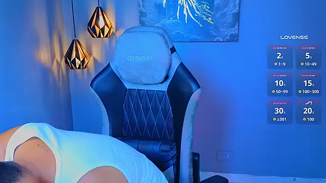 AndresRodriguez1 online show from 03-31-26, 01:11