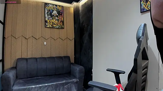 Snapshot of shaden_ chatting on 02-04-26, 08:47 shaden online show from 02-04-26, 08:47