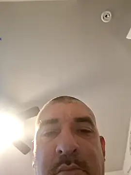 Snapshot of kloudmycock chatting on 02-01-26, 03:38 kloudmycock online show from 02-01-26, 03:38