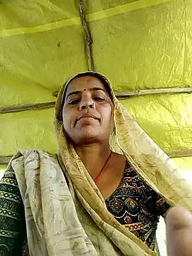 Snapshot of Manu_mehta chatting on 02-14-26, 08:11 Manu mehta online show from 02-14-26, 08:11