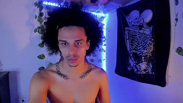 Snapshot of Aaron_Hopper chatting on 02-24-26, 12:58 Aaron Hopper online show from 02-24-26, 12:58