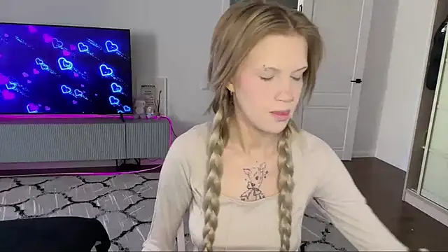 Snapshot of DannSago chatting on 02-11-26, 11:04 DannSago online show from 02-11-26, 11:04