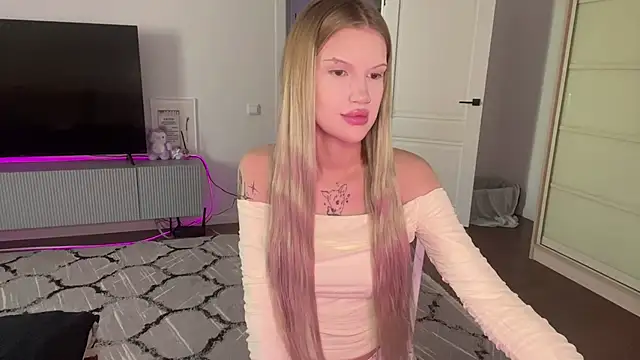 Snapshot of DannSago chatting on 02-21-26, 12:06 DannSago online show from 02-21-26, 12:06