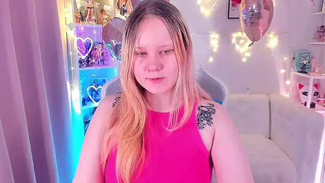 Snapshot of AnnieVibe chatting on 02-11-26, 05:40 AnnieVibe online show from 02-11-26, 05:40