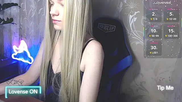 Shiny Victoria online show from 05-31-26, 07:59