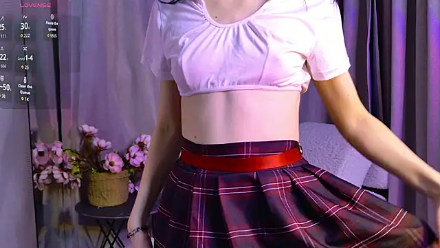 Snapshot of NicoleLuxe chatting on 03-03-26, 07:09 NicoleLuxe online show from 03-03-26, 07:09