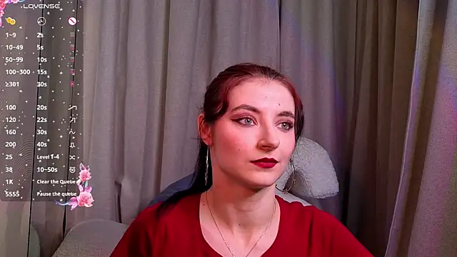 NicoleLuxe online show from 04-01-26, 05:43