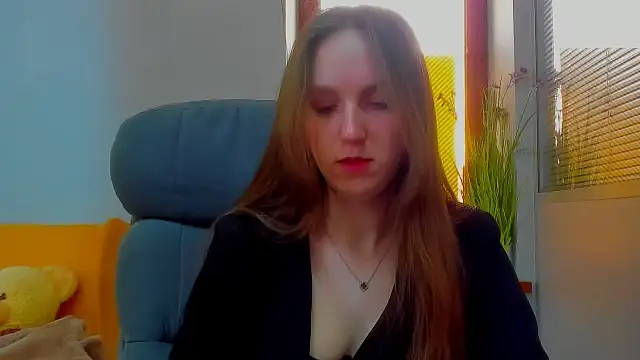 Snapshot of Nessi-Morris chatting on 02-24-26, 09:51 Nessi-Morris online show from 02-24-26, 09:51