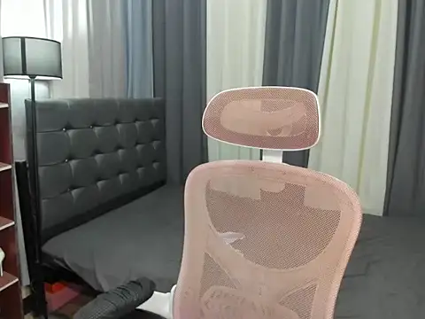 Snapshot of TinyCock_Rein chatting on 02-22-26, 06:35 TinyCock Rein online show from 02-22-26, 06:35