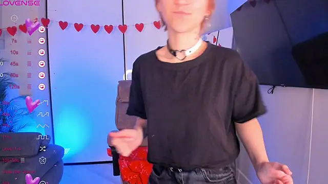 AutumnWhisper online show from 03-11-26, 08:59