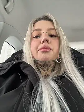 Snapshot of Chiibi chatting on 02-22-26, 09:52 Chiibi online show from 02-22-26, 09:52