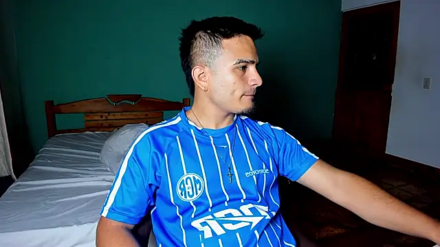 diegocr   online show from 02-03-26, 03:15