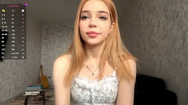 Snapshot of ViolaFaa chatting on 02-07-26, 07:12 ViolaFaa online show from 02-07-26, 07:12